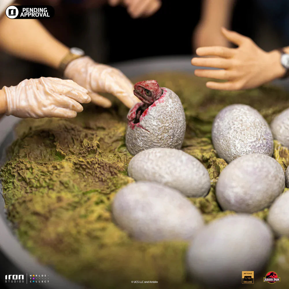 Jurassic Park Dino-Hatching 1/10 Art Scale Limited Edition Statue