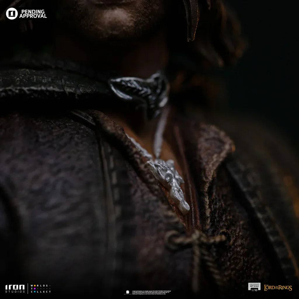 Aragorn Unleashed Statue von Iron Studios