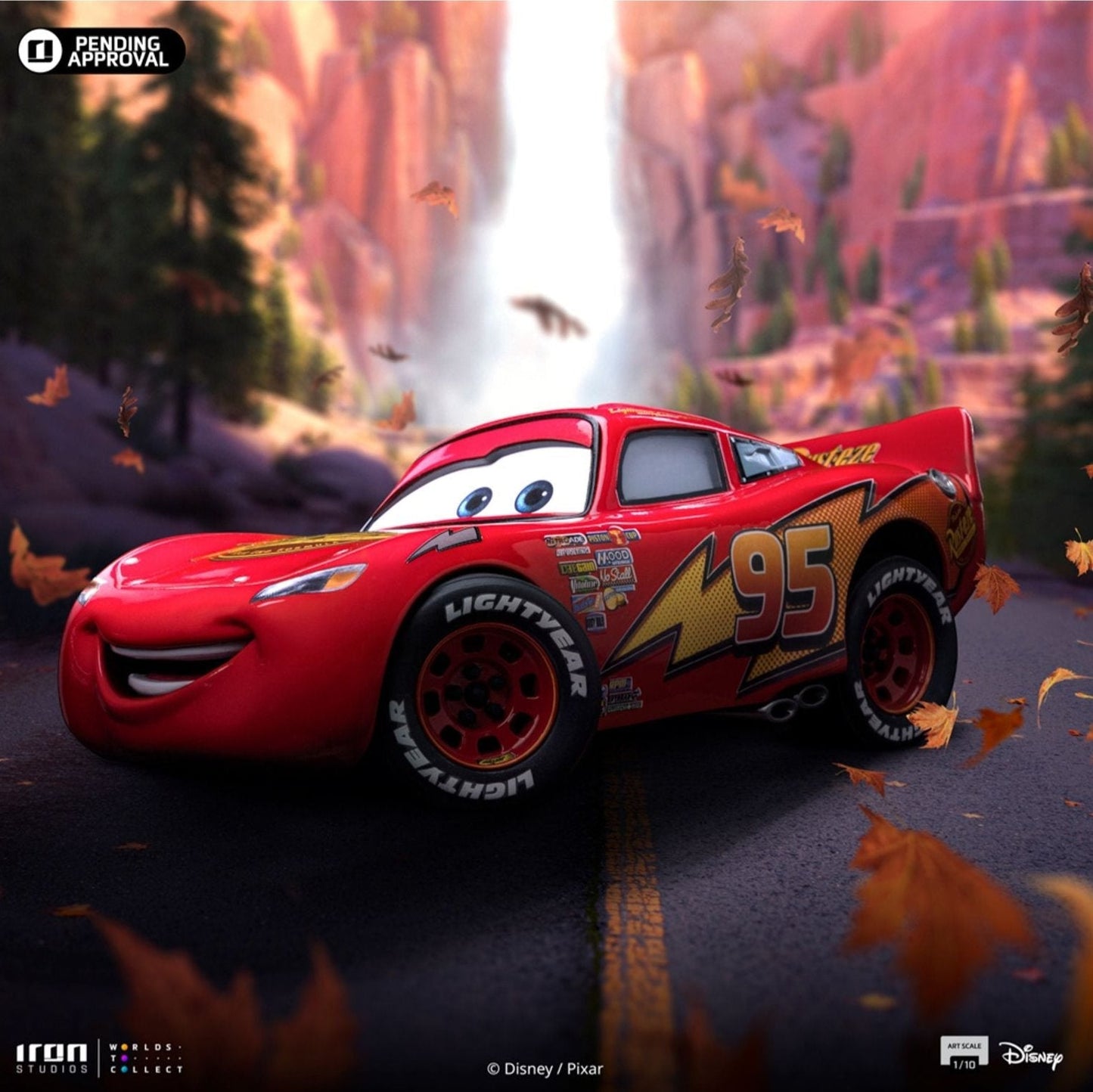 Disney Cars - Lightning McQueen 1/10 Statue von Iron Studios