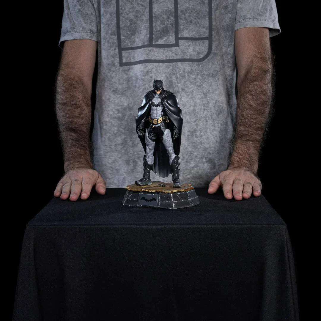 DC Comics Batman (Rafael Grampa) 1/10 Maßstab Statue von Iron Studios