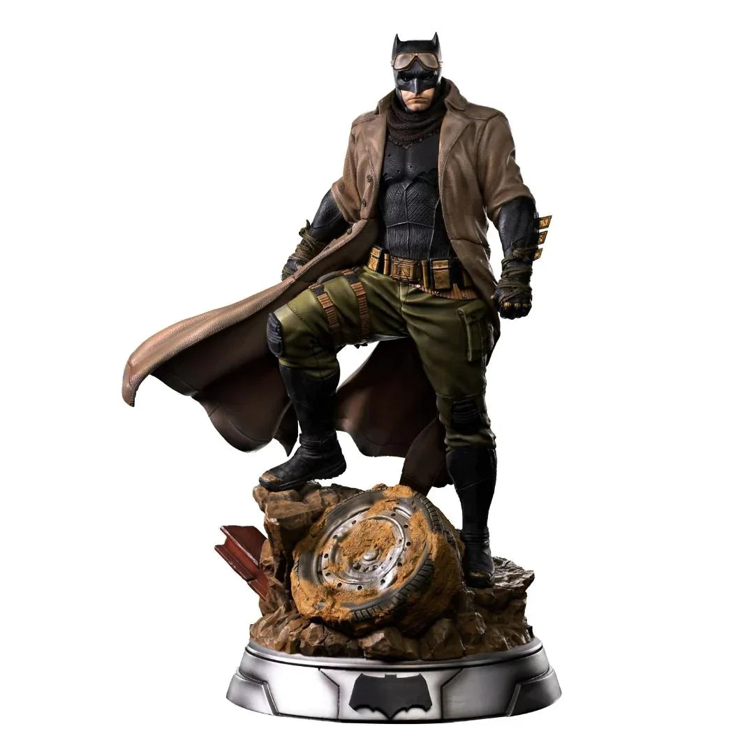 Zack Snyders Justice League Nightmare Batman 1/4 Maßstab Statue von Iron Studios
