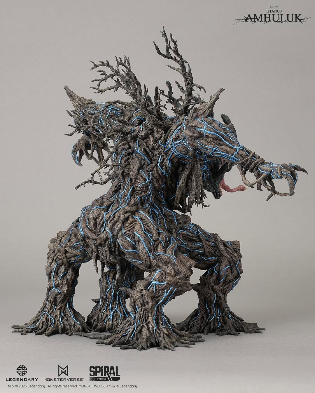 Titanus Amhuluk Statue von Spiral Studio