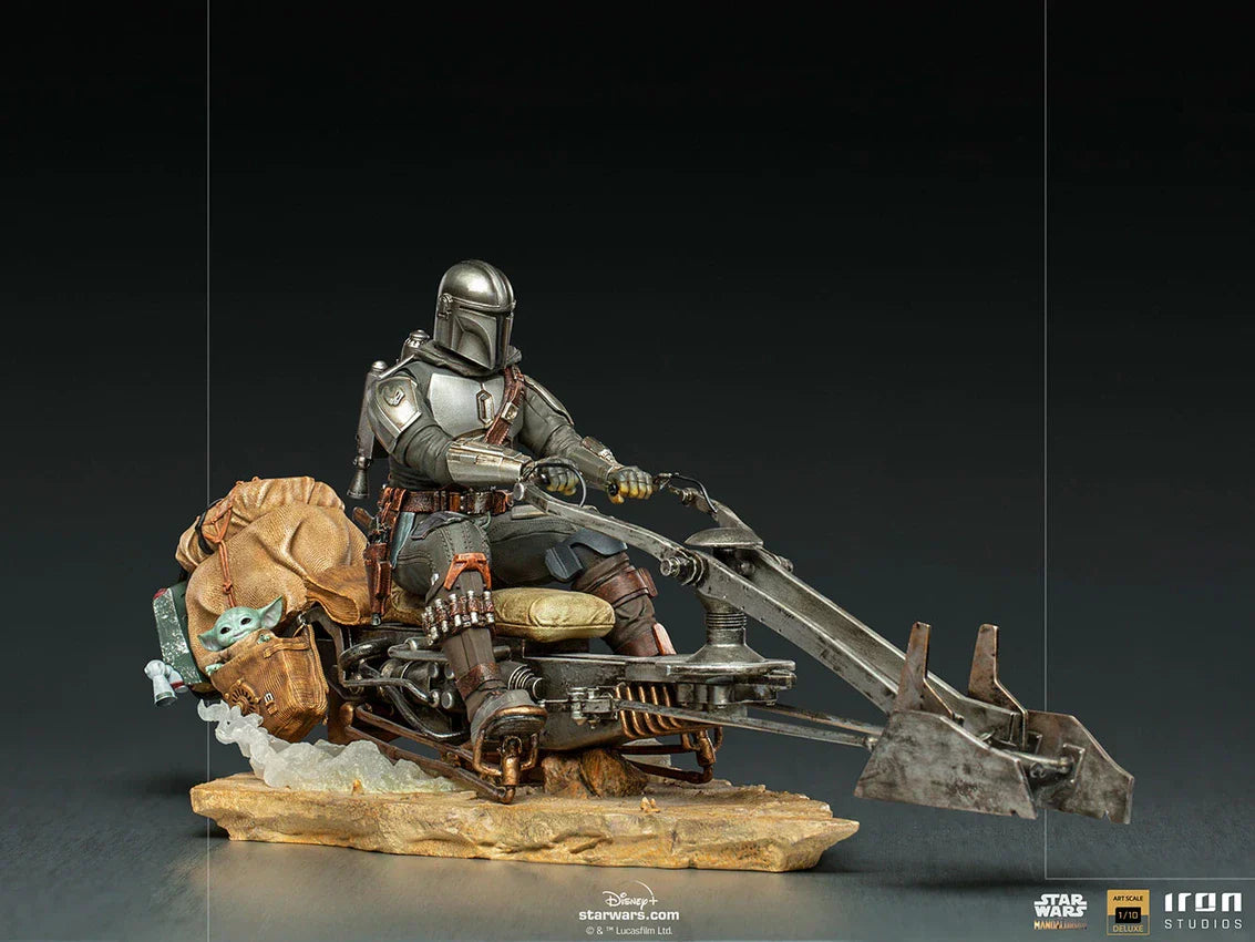Die Mandalorianer auf Speederbike Deluxe Kunstskala 1/10 Statue von Iron Studios