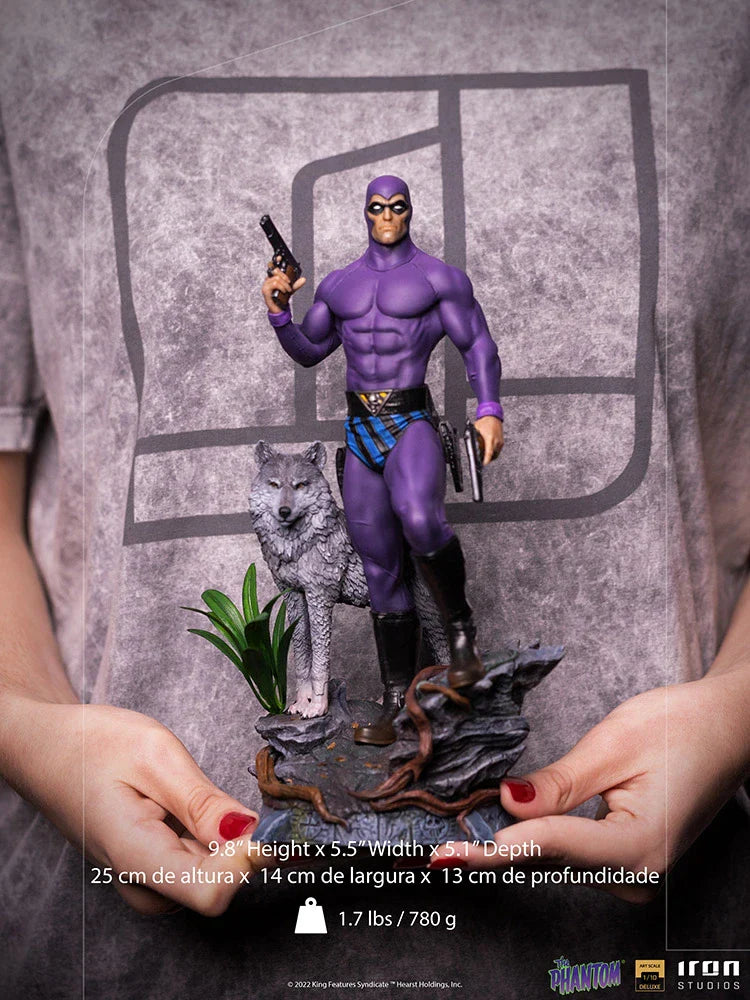 Phantom von Iron Studio