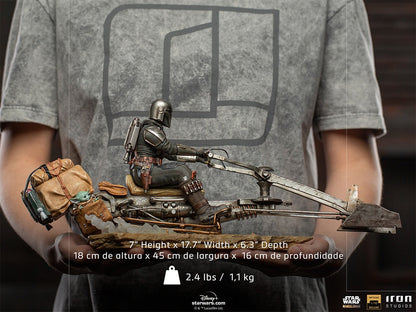 Die Mandalorianer auf Speederbike Deluxe Kunstskala 1/10 Statue von Iron Studios