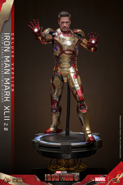 IRON MAN MARK XLII (2.0) DELUXE Sechstel Maßstab Figur von Hot Toys