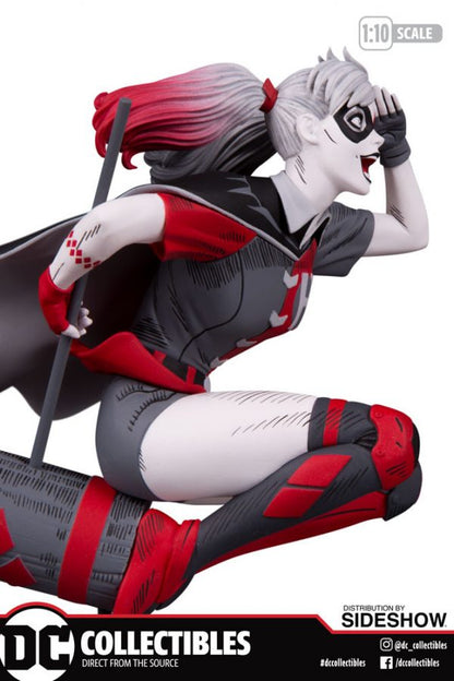 Harley Quinn - Red, White & Black Statue von DC Collectibles