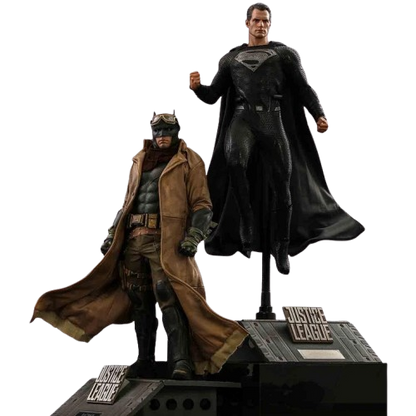 KNIGHTMARE BATMAN UND SUPERMAN Sechster Maßstab Figuren Set von Hot Toys